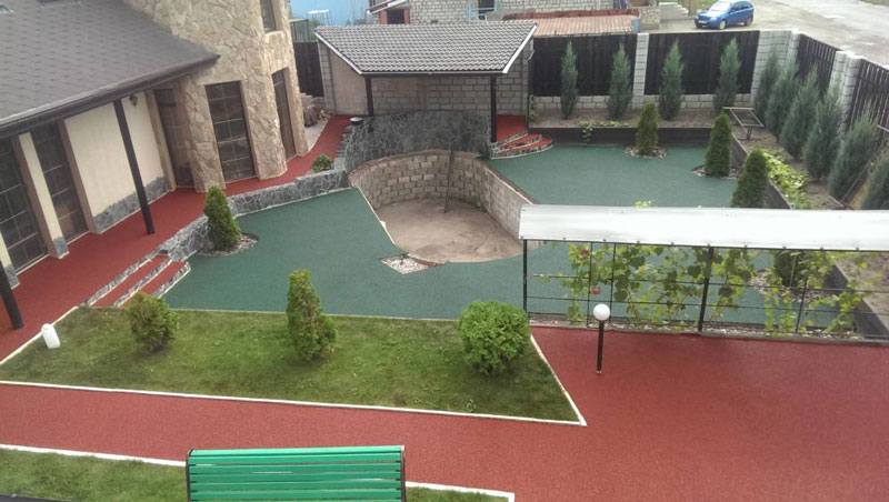 Отмостка из резиновой крошки
